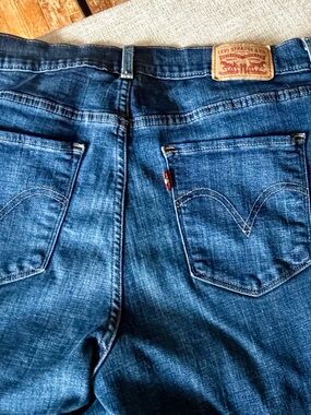 Levi's Deep Blue Denim Jeans Back Pocket View